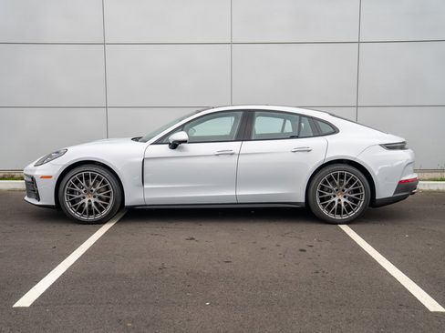 New 2026 Porsche Panamera 4 image 2