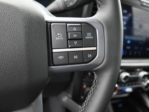 New 2026 Ford F250 Lariat w/ Black Appearance Package AWD/4WD image 7