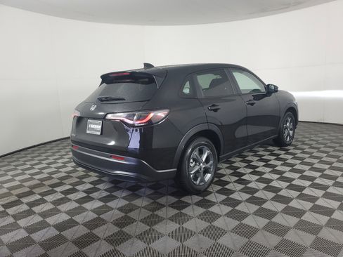 New 2026 Honda HR-V LX image 4