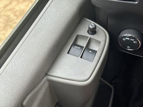 Used 2024 GMC Savana 2500 w/ Driver Convenience Package image 15