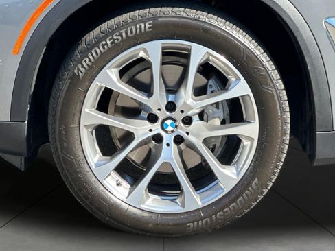 Used 2024 BMW X5 xDrive40i w/ Parking Assistance Package AWD/4WD image 26
