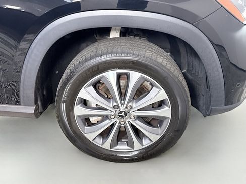 Used 2023 Mercedes-Benz GLE 350 w/ Premium Package image 32