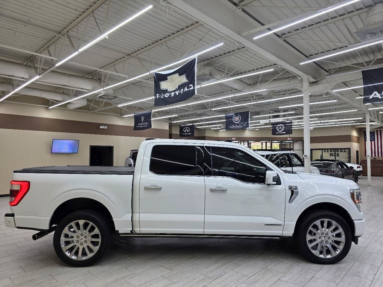 Used 2023 Ford F150 Limited AWD/4WD image 5