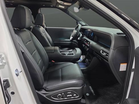 Certified 2026 Hyundai Palisade Calligraphy AWD/4WD image 14