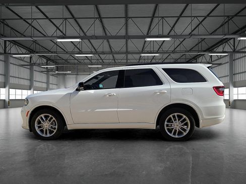 Used 2024 Dodge Durango GT image 2