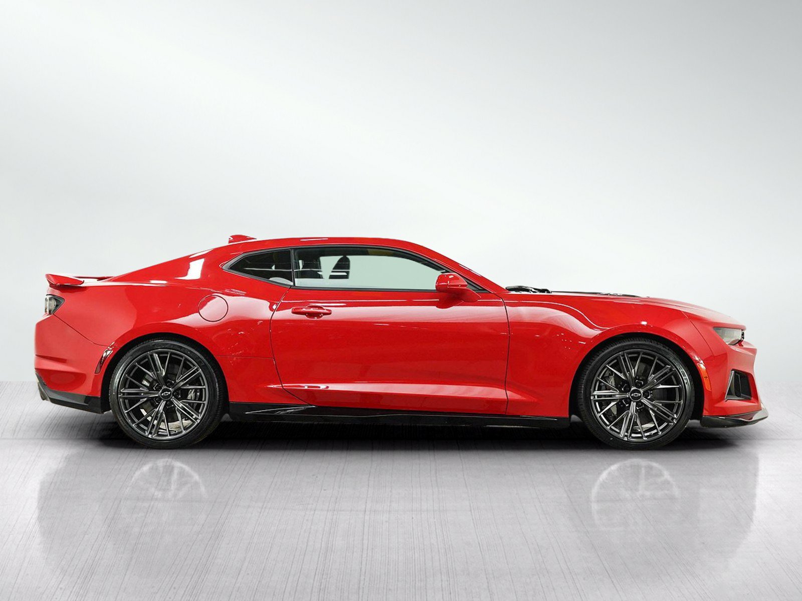 Used 2020 Chevrolet Camaro ZL1 RWD image 6