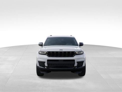 New 2025 Jeep Grand Cherokee L Altitude AWD/4WD image 7