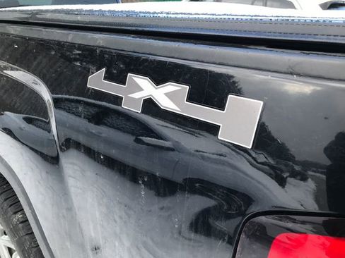 Used 2015 GMC Sierra 1500 4x4 Regular Cab w/ Sierra Convenience Package image 8