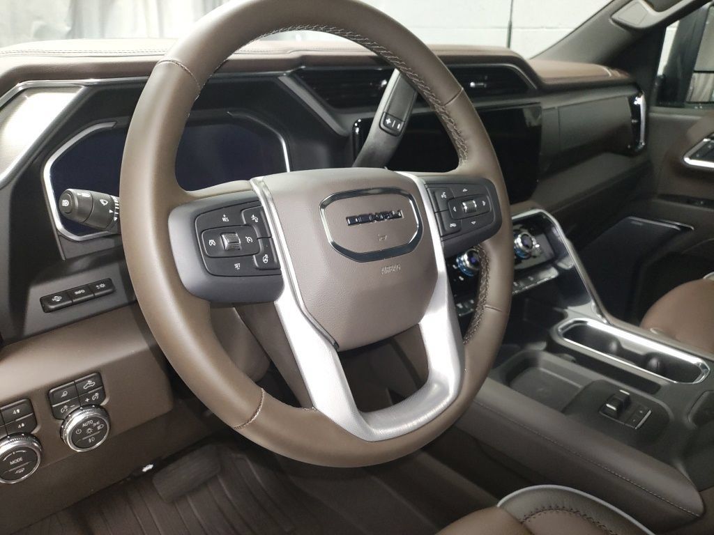 New 2026 GMC Sierra 2500 Denali w/ Denali Reserve Package AWD/4WD image 10