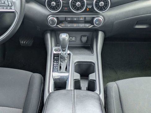 Used 2023 Nissan Sentra SV FWD image 18