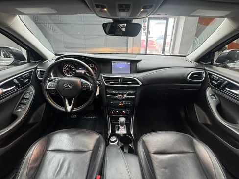 Used 2017 INFINITI QX30 Premium w/ Navigation Package FWD image 22