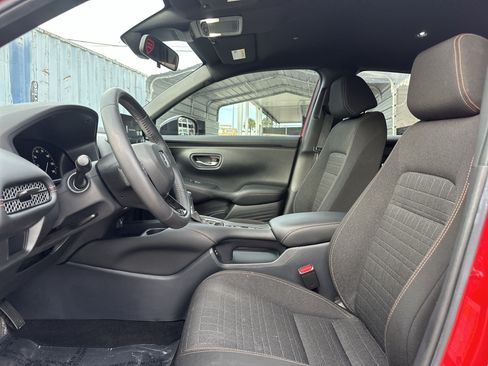Used 2025 Honda HR-V Sport image 13