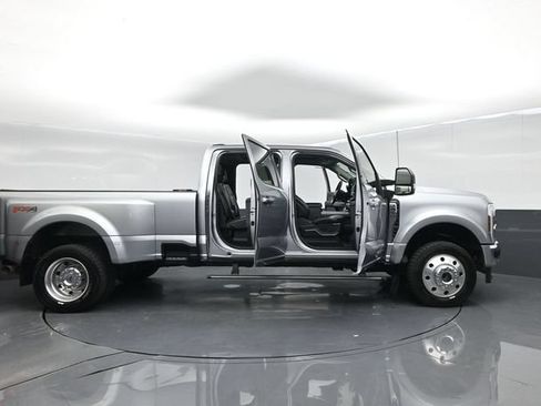 Certified 2024 Ford F450 Lariat w/ Lariat Ultimate Package AWD/4WD image 73