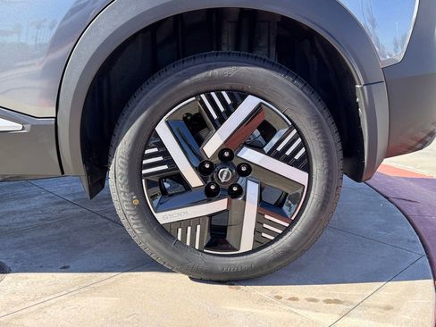 New 2026 Nissan Kicks SV image 8