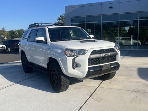Used 2024 Toyota 4Runner TRD Pro AWD/4WD image 2