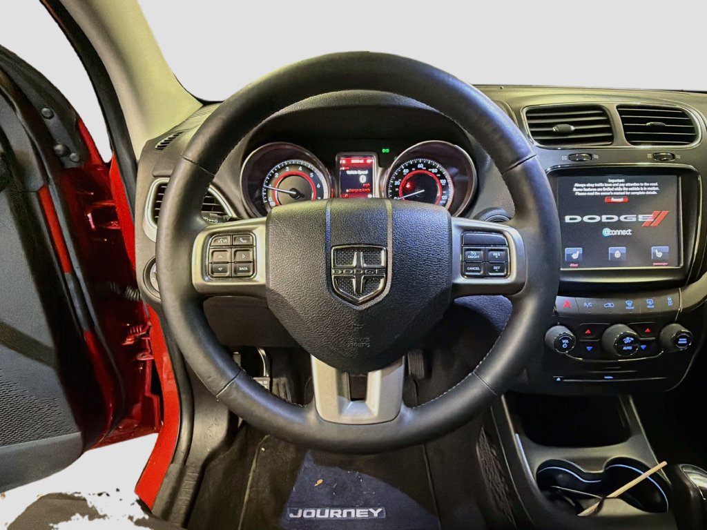 Used 2015 Dodge Journey Crossroad w/ Flexible Seating Group AWD/4WD image 11