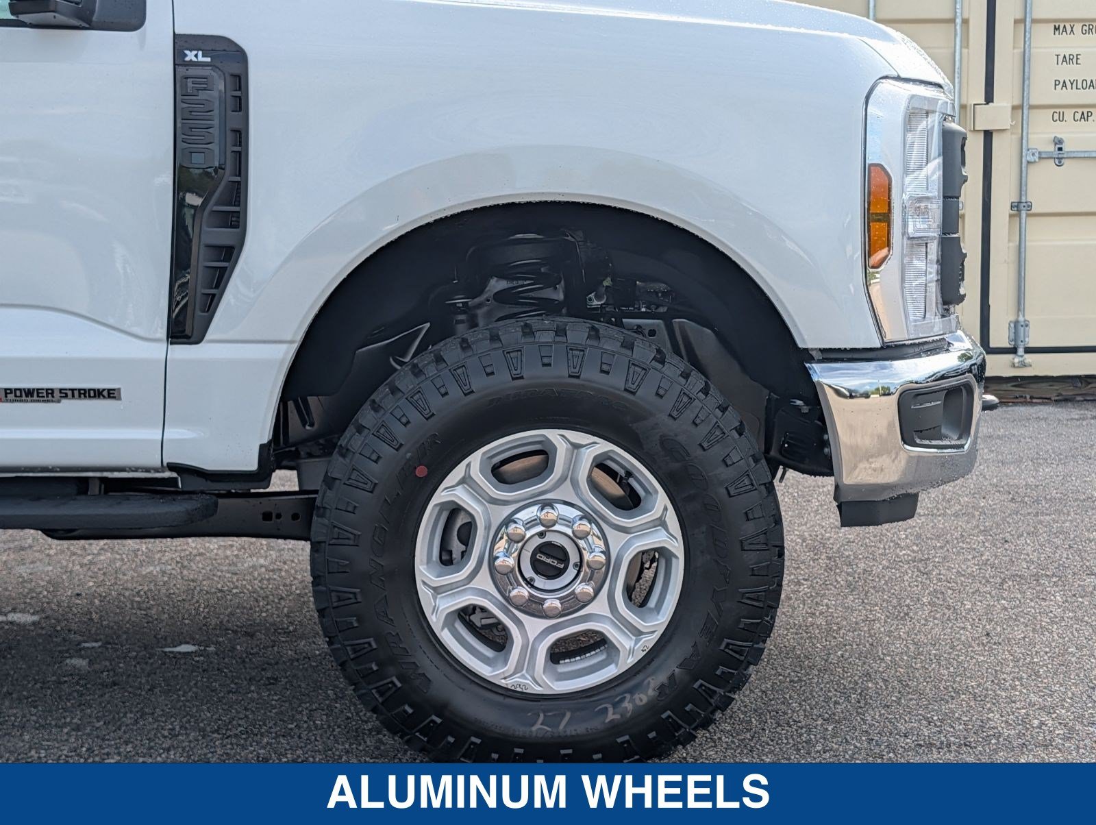 New 2027 Ford F250 XL w/ XL Off-Road 35" Tire Pakckage AWD/4WD image 13