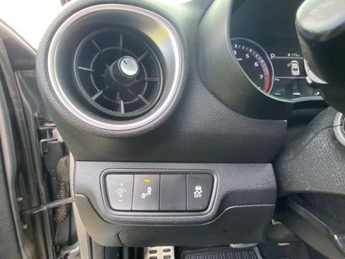 Used 2022 Kia Forte GT-Line FWD image 10