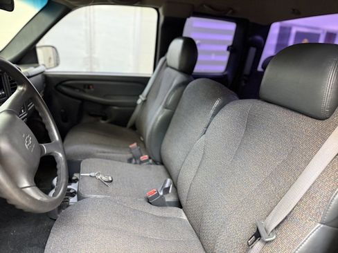 Used 2002 Chevrolet Silverado 1500 Base image 9