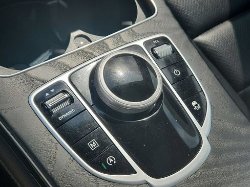 Used 2019 Mercedes-Benz GLC 300 4MATIC w/ Premium Package image 20