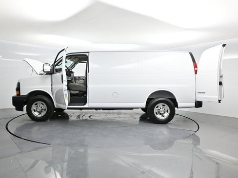 New 2026 Chevrolet Express 2500 w/ Driver Convenience Package RWD image 54