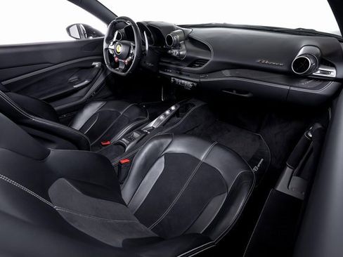 Certified 2021 Ferrari F8 Tributo image 47