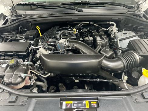 Used 2024 Dodge Durango GT AWD/4WD image 27