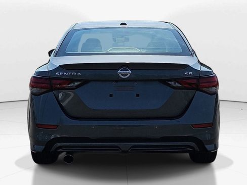 Used 2022 Nissan Sentra SR w/ SR Premium Package image 4