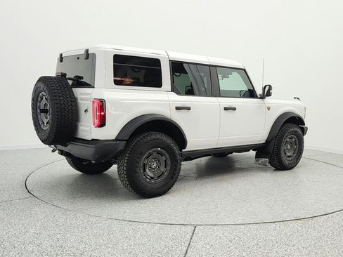 Used 2025 Ford Bronco Badlands image 5