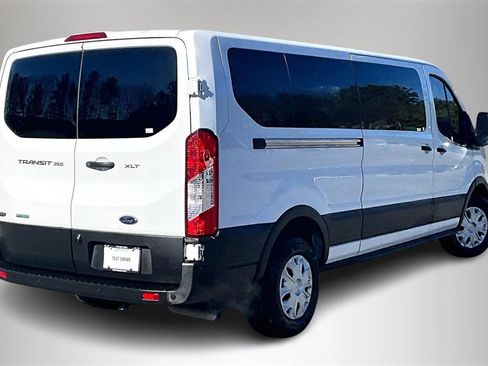 Used 2023 Ford Transit 350 XLT image 6
