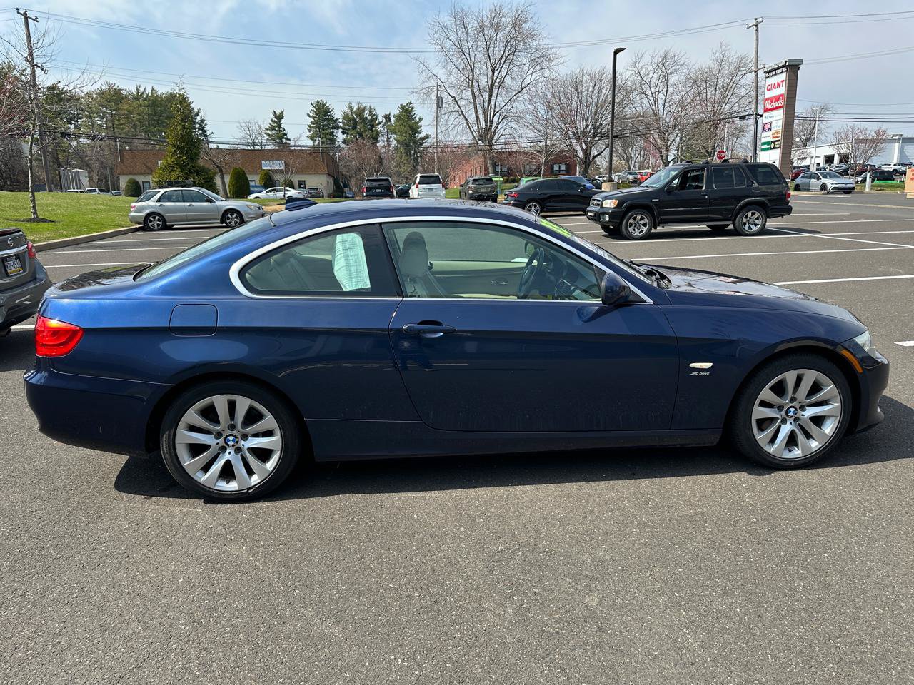 Used 2013 BMW 328i xDrive Coupe AWD/4WD image 4