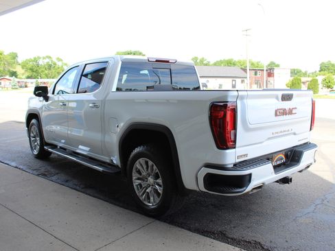 Certified 2022 GMC Sierra 1500 Denali w/ Driver Alert Package II AWD/4WD image 8