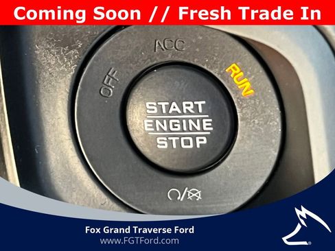 Used 2025 Jeep Wrangler Unlimited Sahara AWD/4WD image 27