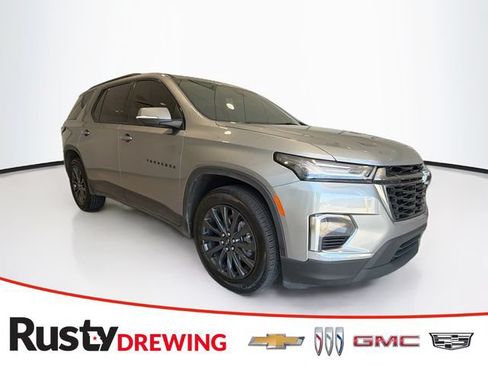 Certified 2023 Chevrolet Traverse RS FWD image 1