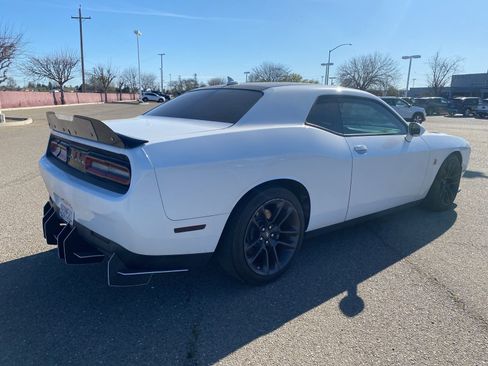 Used 2020 Dodge Challenger R/T Scat Pack image 4