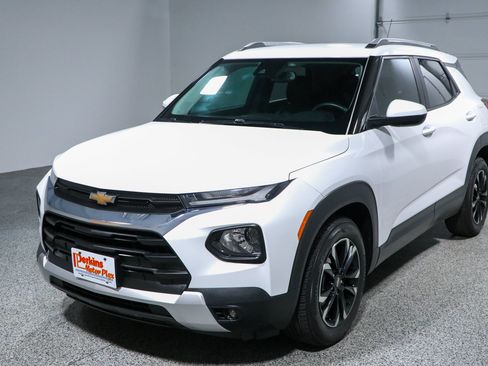 Used 2021 Chevrolet TrailBlazer LT FWD image 30