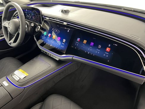 New 2026 Mercedes-Benz E 350 4MATIC Sedan image 26
