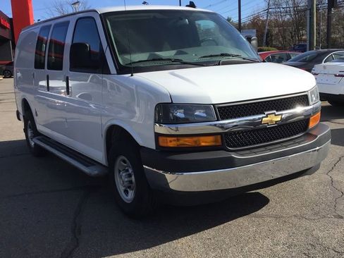 Used 2024 Chevrolet Express 2500 w/ Driver Convenience Package RWD image 1
