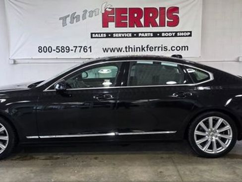 Used 2018 Volvo S90 T6 Inscription w/ Luxury Package image 2