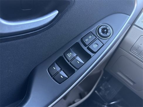 Used 2016 Hyundai Elantra GT image 13