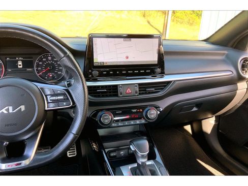 Used 2024 Kia Forte GT-Line w/ GT-Line Premium Package FWD image 6