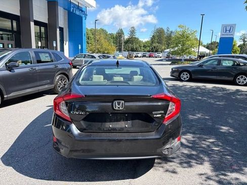 Used 2017 Honda Civic Touring image 7