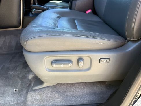 Used 2009 Toyota Land Cruiser AWD/4WD image 22