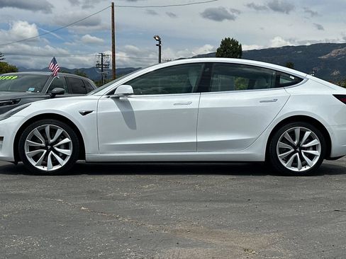 Used 2018 Tesla Model 3 Long Range AWD/4WD image 7