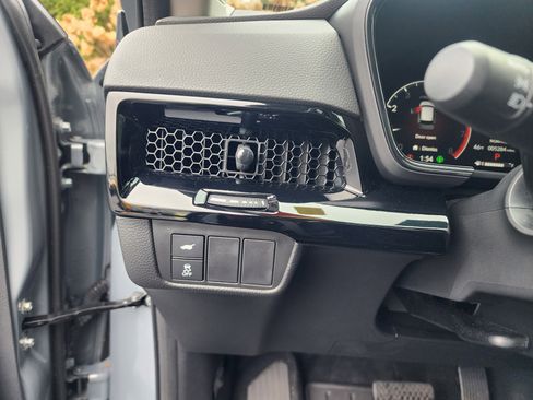 Used 2025 Honda CR-V EX-L image 26