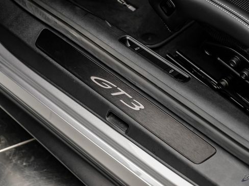 Used 2023 Porsche 911 GT3 RWD image 44