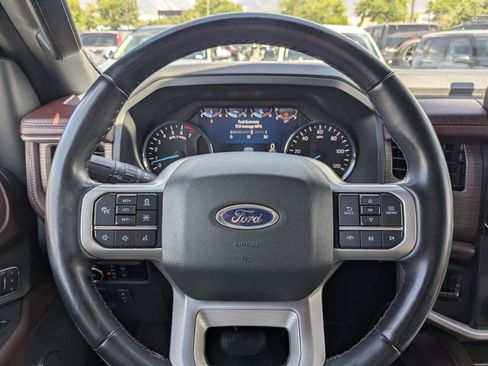 Used 2024 Ford Expedition Max Limited AWD/4WD image 19