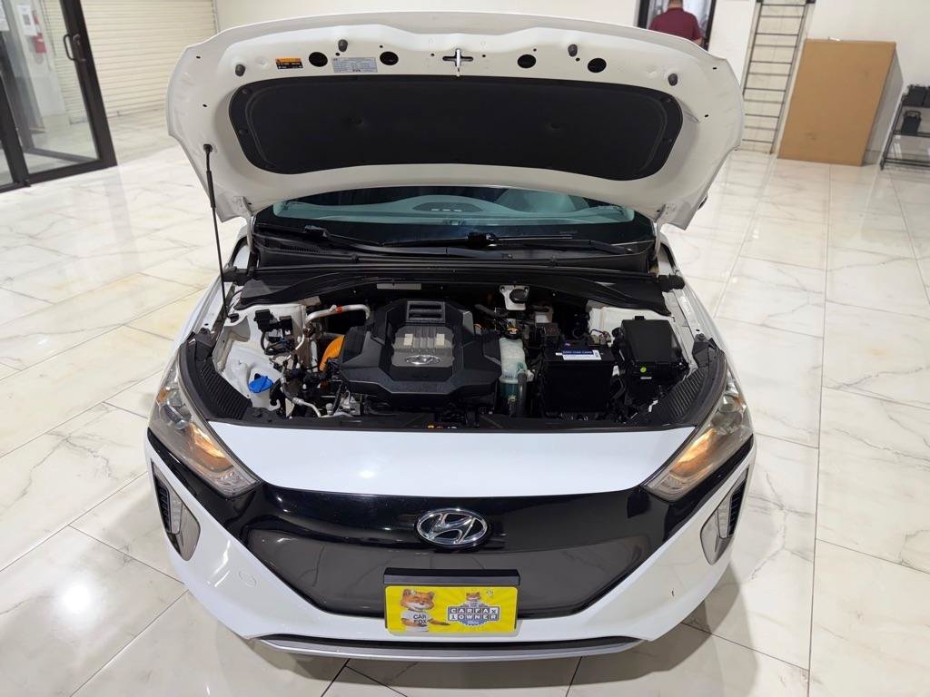Used 2019 Hyundai Ioniq Electric FWD image 4