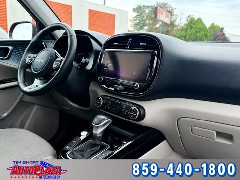 Used 2024 Kia Soul EX FWD image 40