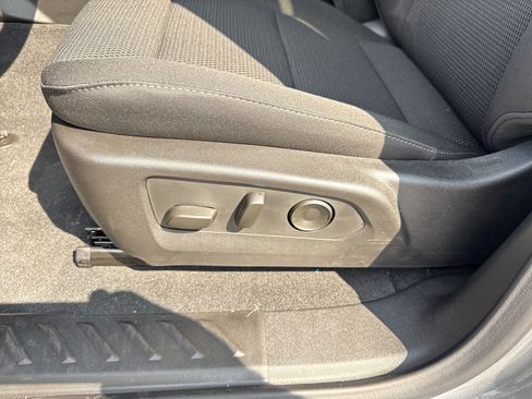 New 2026 GMC Canyon Elevation w/ Convenience Package image 13